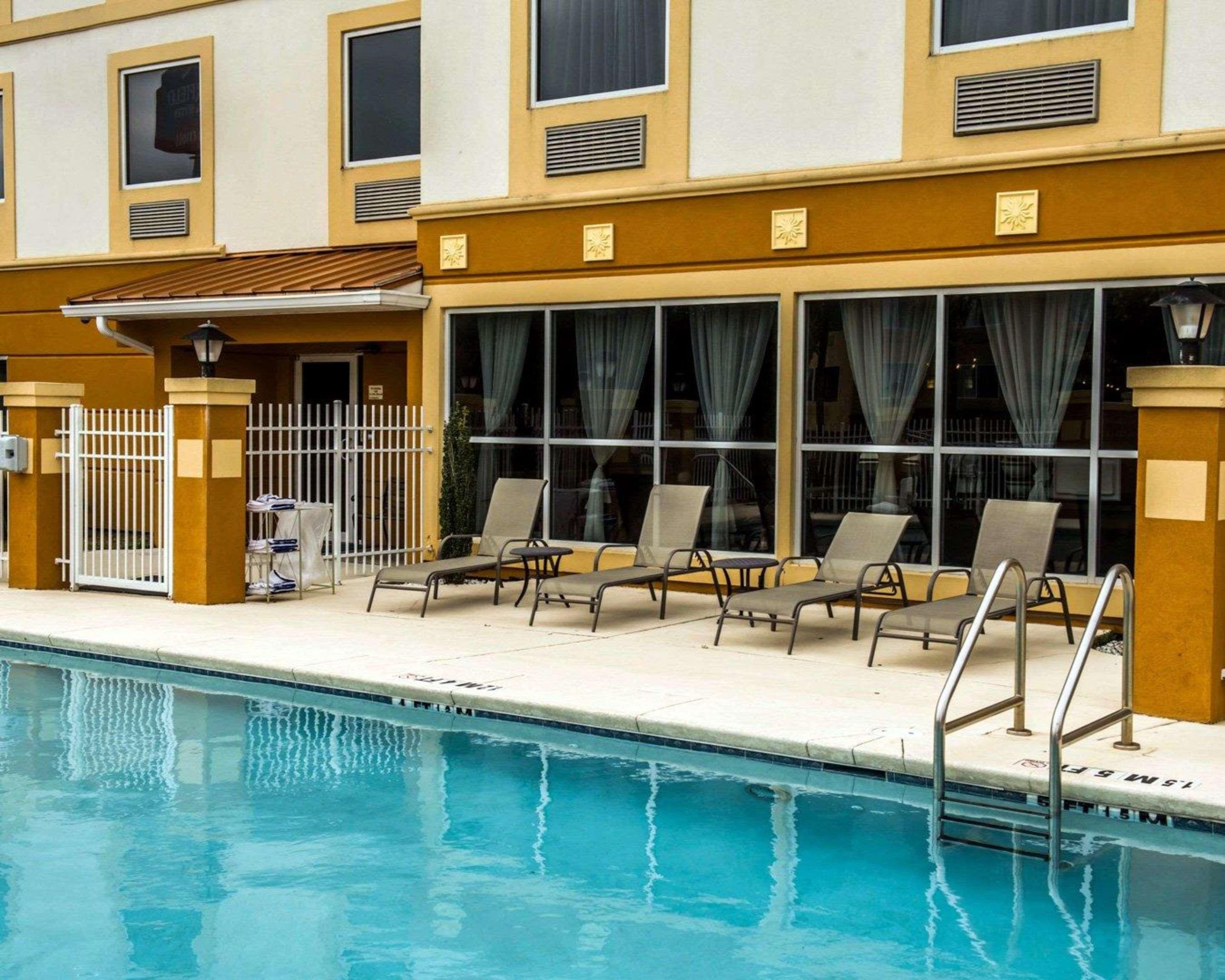 Comfort Inn & Suites Marianna I-10 Esterno foto